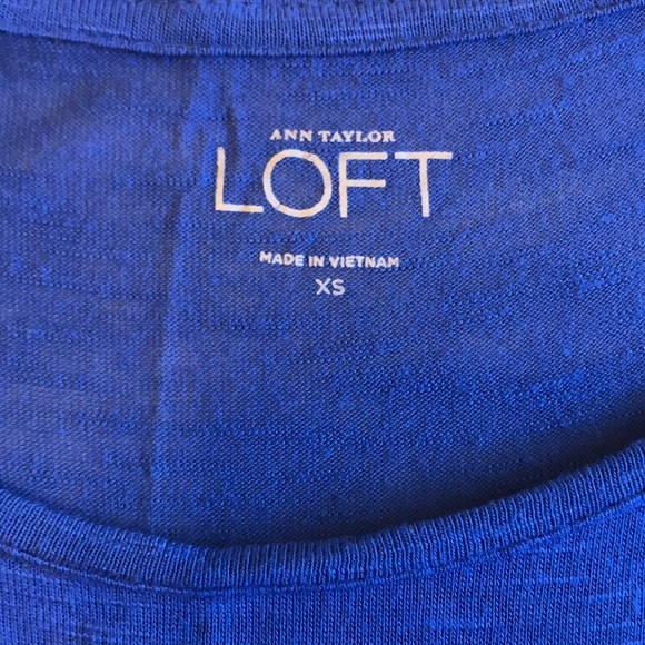 LOFT t-shirt - Picture 2 of 4